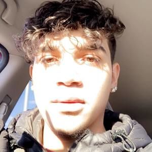 Meet your Posher, Carlos